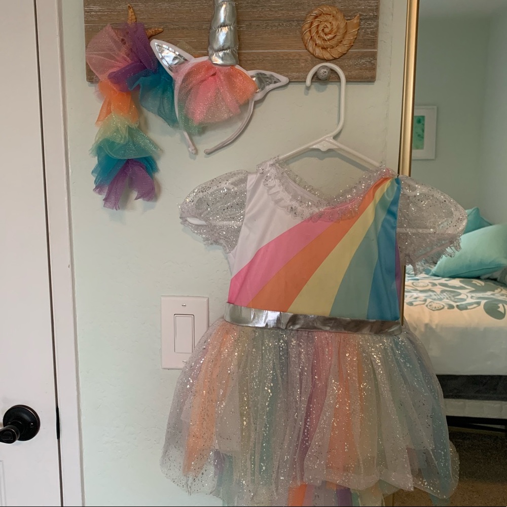 Toddler unicorn costume, size 2-4T